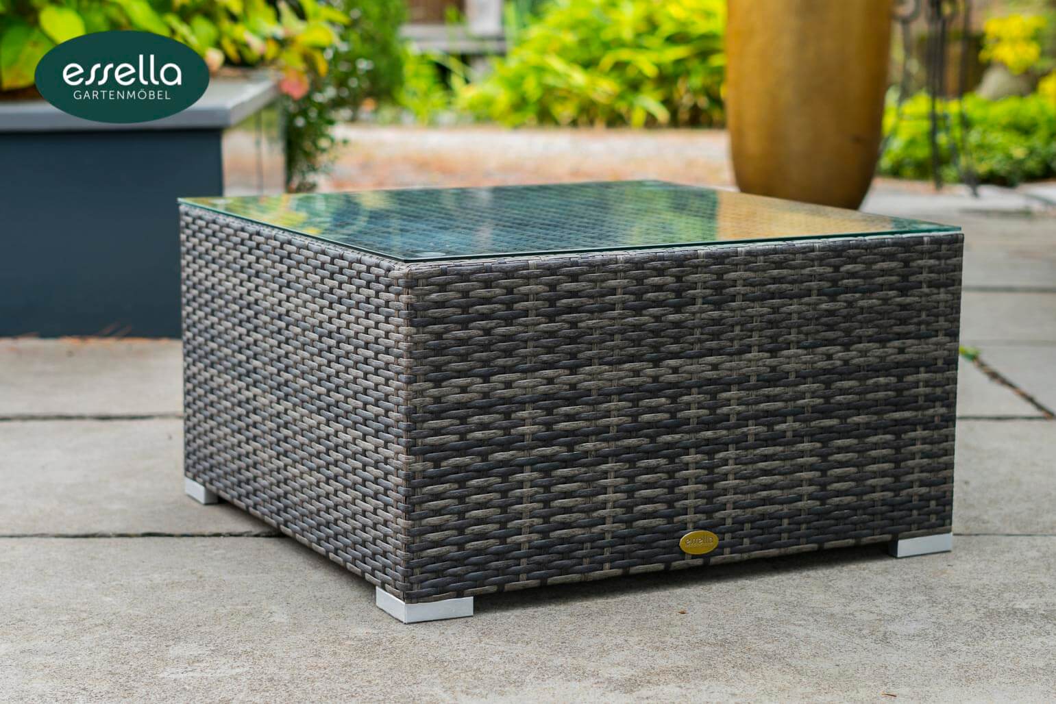 Polyrattan Sonnenliege Capri Flachgeflecht Essella-Markenshop