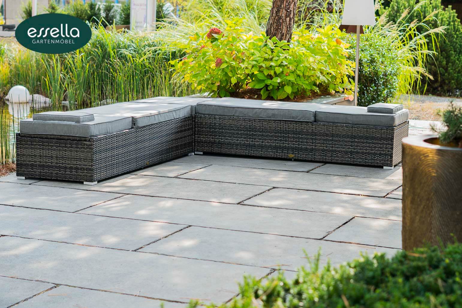 Polyrattan Sonnenliege Capri Flachgeflecht Essella-Markenshop