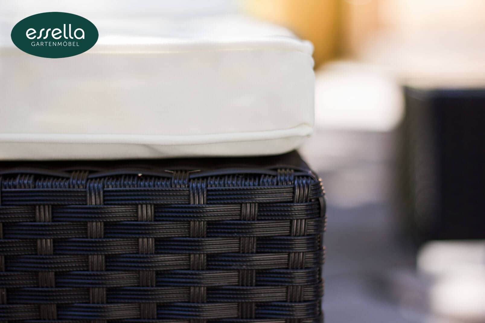 Polyrattan Sonnenliege Jamaica 2-Personen Flachgeflecht Essella-Markenshop